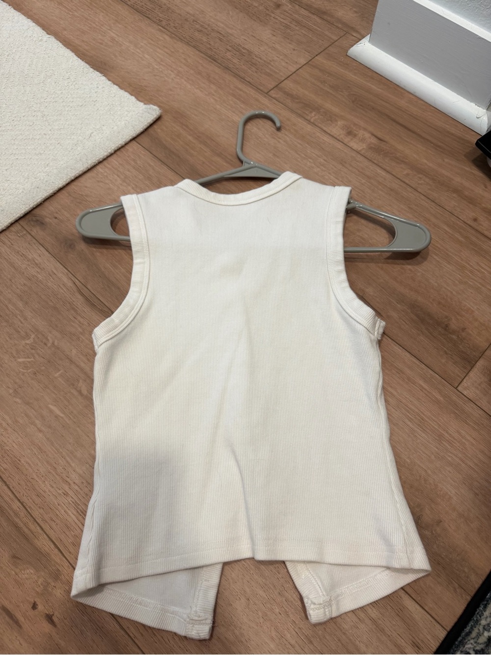 Edikted Cream Ribbed Button-Front Tank Top - Picture 3 of 3